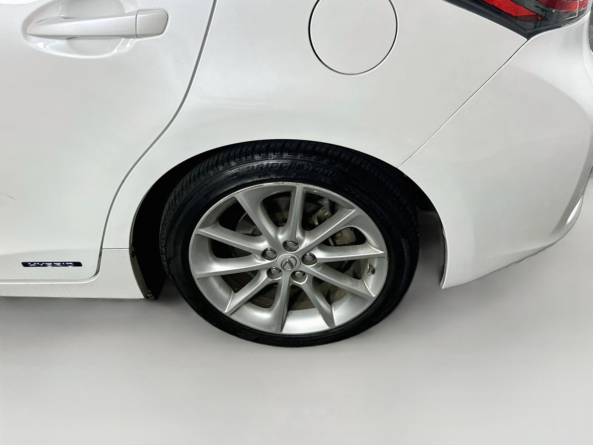 Used 2013 Lexus CT 200h w/ Premium Pkg w/Navigation FWD image 11