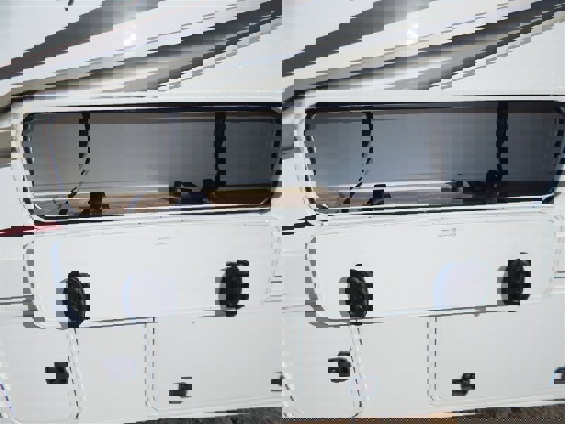 Used 2015 Mercedes-Benz Sprinter 3500 image 13