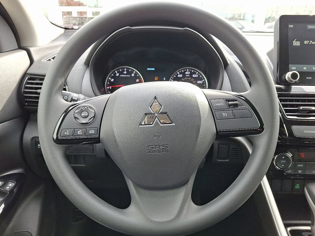 New 2026 Mitsubishi Eclipse Cross LE AWD/4WD image 9