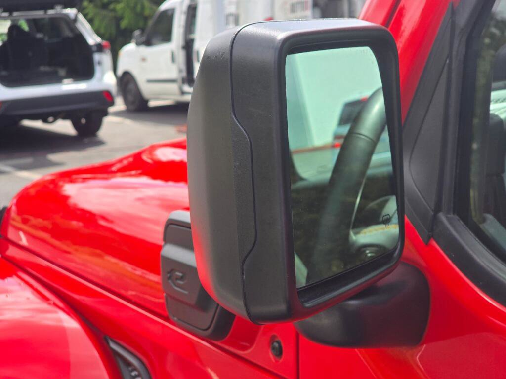 Used 2024 Jeep Wrangler Unlimited Sahara image 15