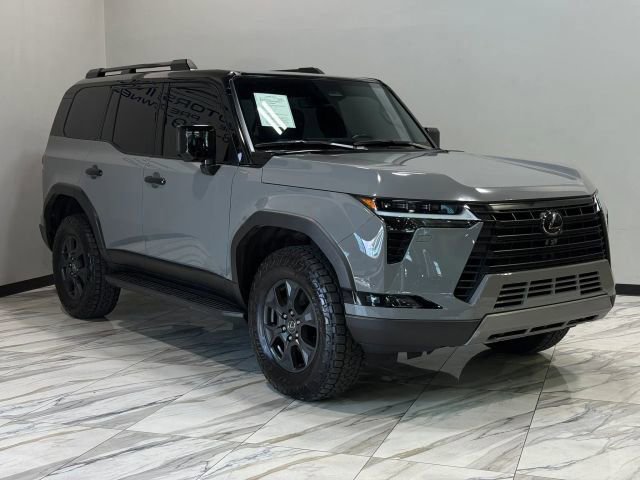 Used 2024 Lexus GX 550 image 4
