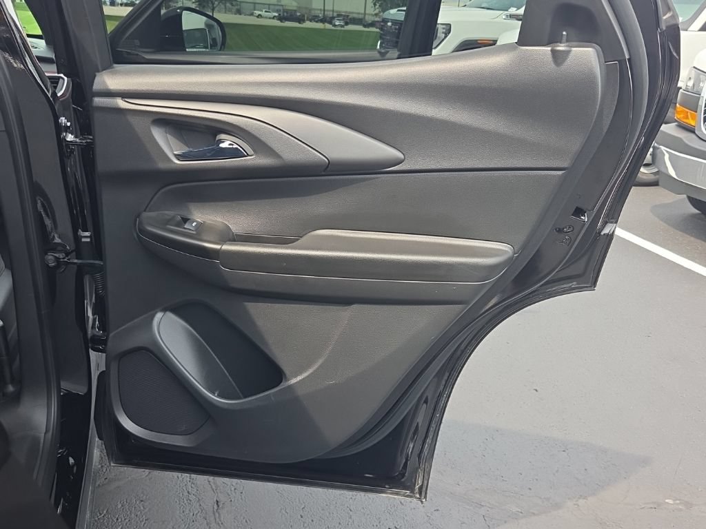 Used 2022 Chevrolet TrailBlazer RS FWD image 16