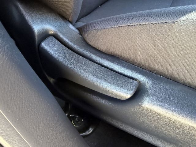 Used 2024 Nissan Kicks S image 27