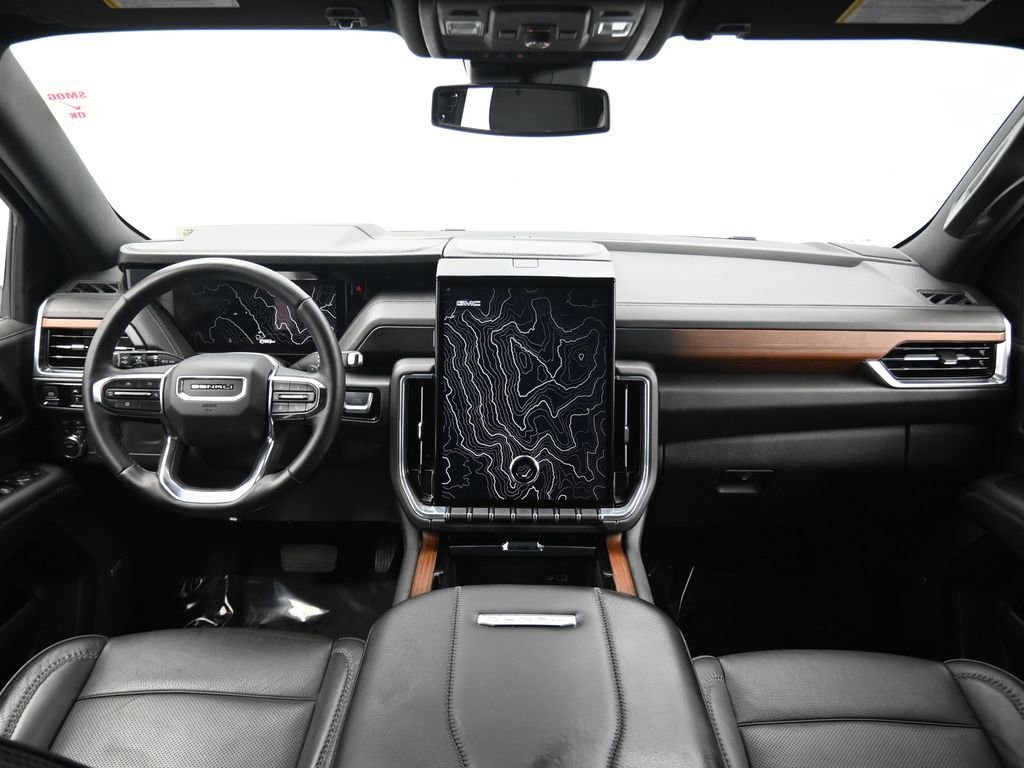 Used 2025 GMC Yukon XL Denali image 14