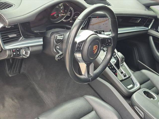 Used 2017 Porsche Panamera 4 AWD/4WD image 10