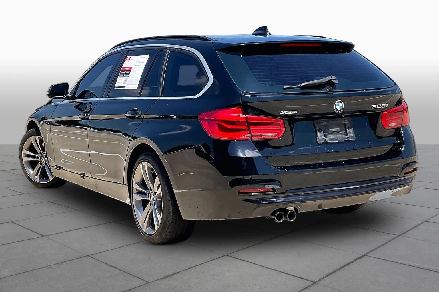 Used 2016 BMW 328i xDrive Wagon AWD/4WD image 11