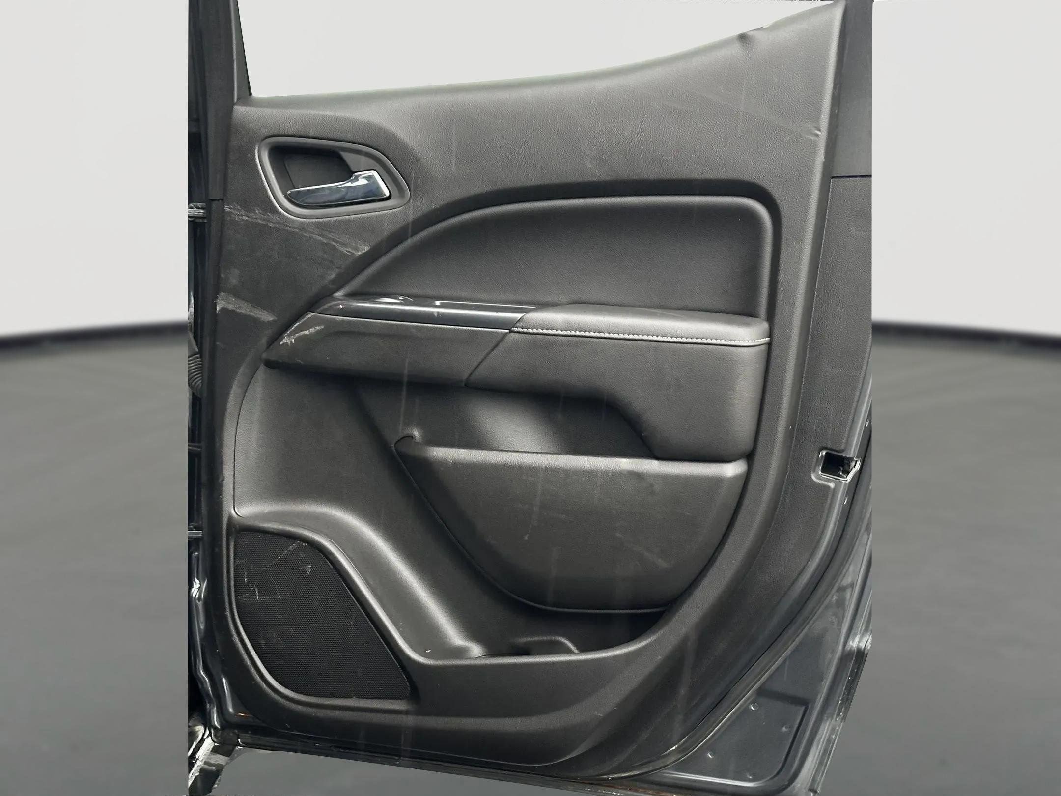 Used 2016 GMC Canyon SLT AWD/4WD image 13