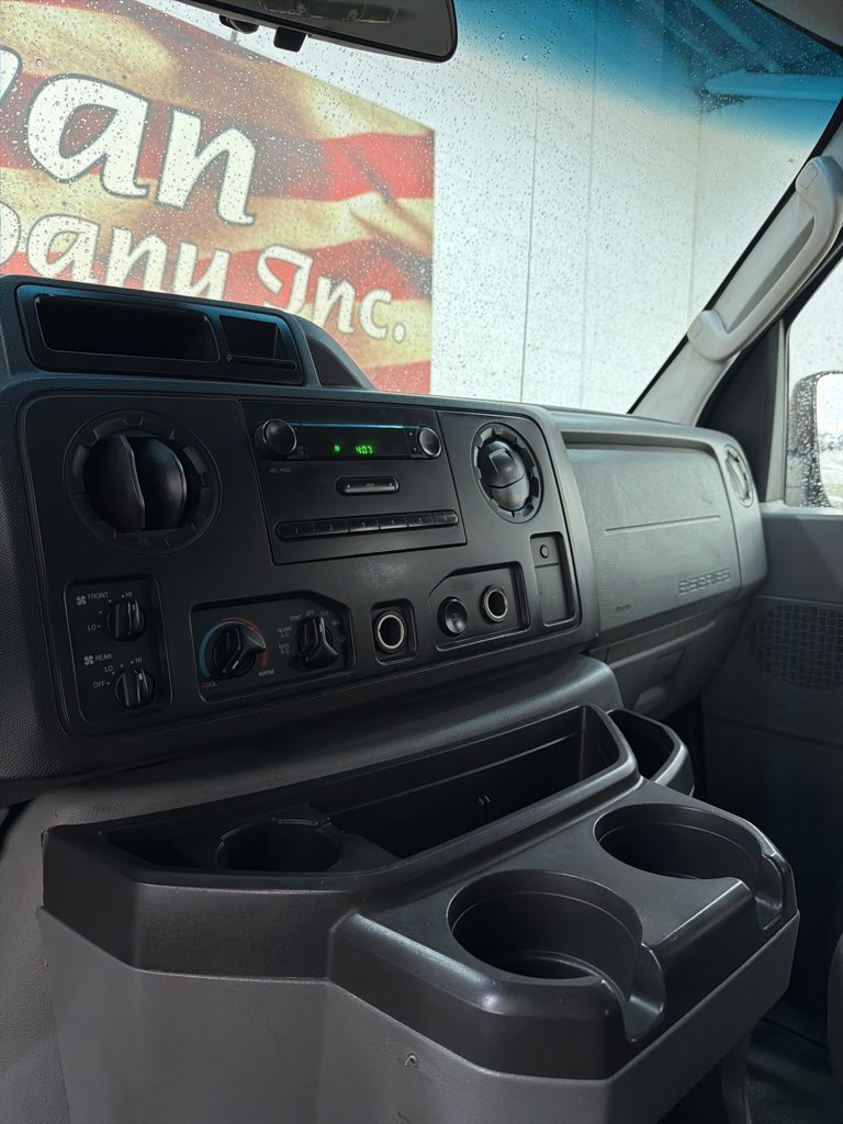 Used 2011 Ford E-350 and Econoline 350 XL w/ PWR Windows & Locks Group image 24
