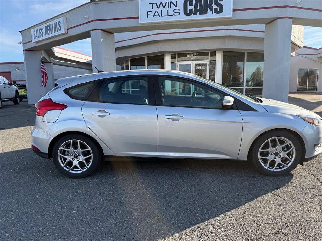 Used 2015 Ford Focus SE w/ Equipment Group 201A image 9