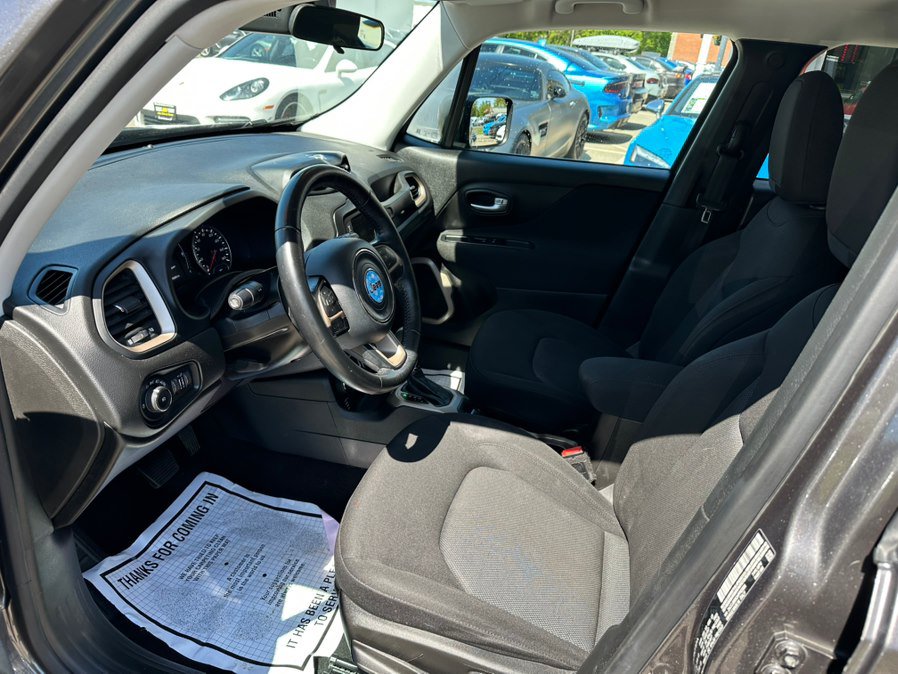 Used 2017 Jeep Renegade Latitude AWD/4WD image 11