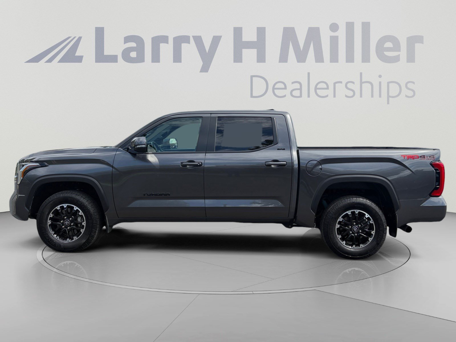 Used 2025 Toyota Tundra SR5 w/ TRD Off-Road Package AWD/4WD image 2