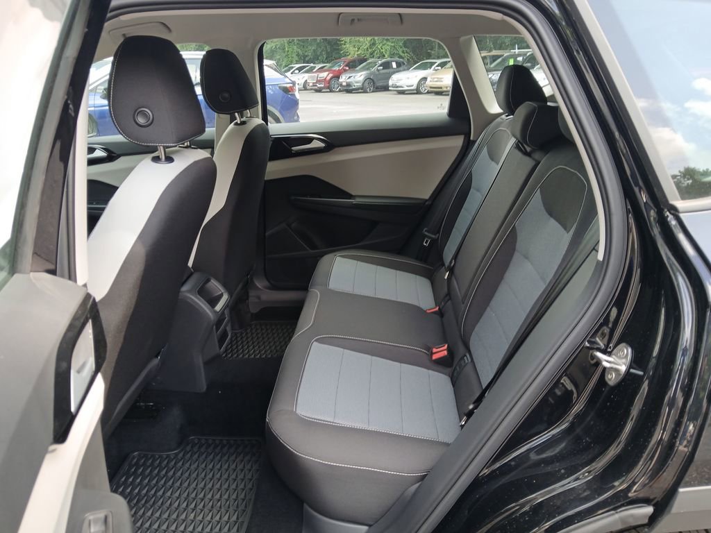 New 2025 Volkswagen Taos S image 23