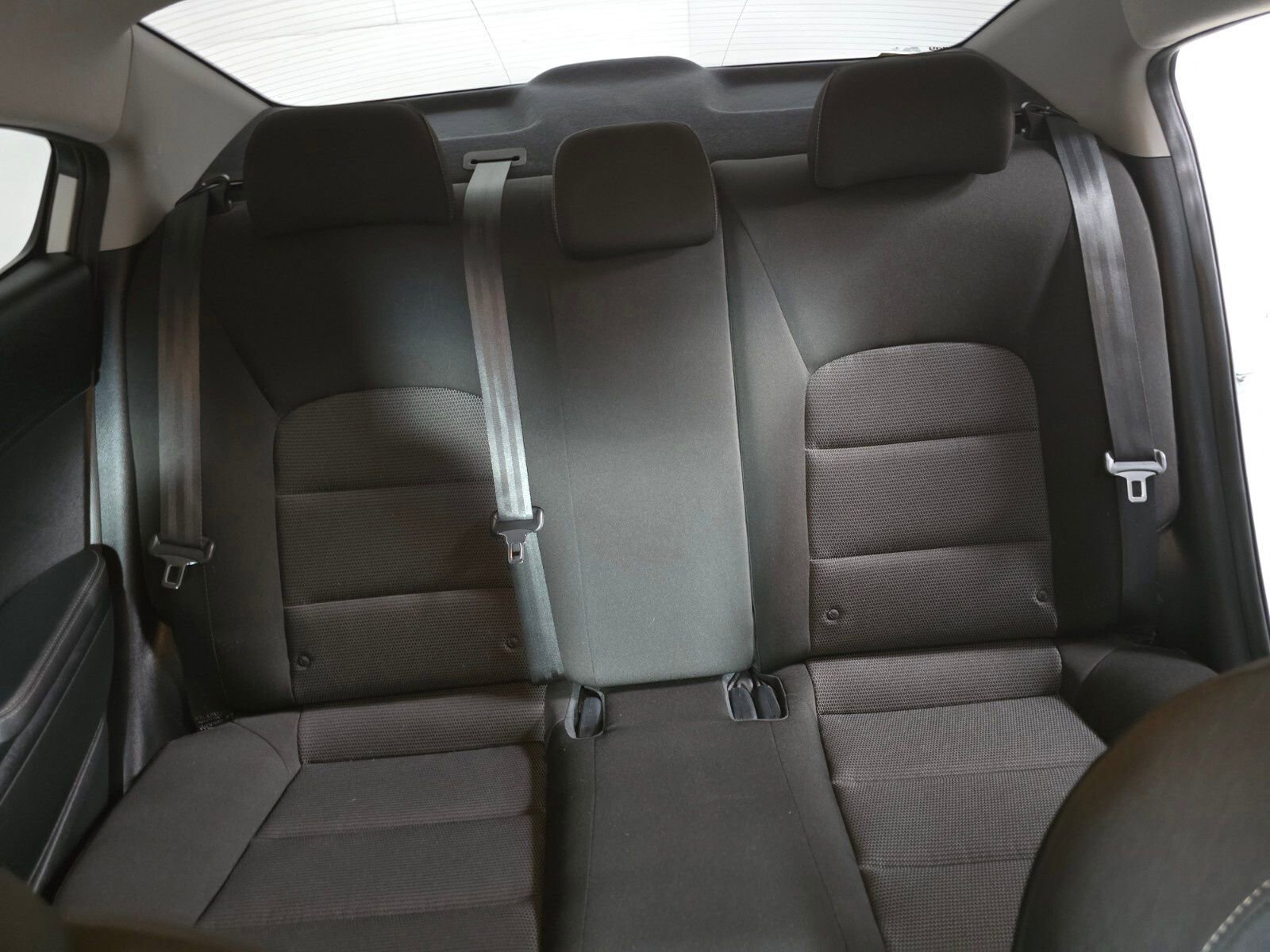 Used 2017 Kia Forte LX image 16