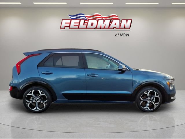 Used 2024 Kia Niro EX Touring FWD image 7