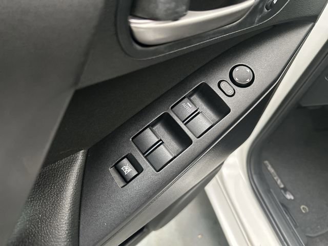 Used 2011 MAZDA MAZDA3 i Touring FWD image 16