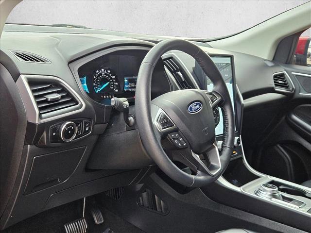 Used 2024 Ford Edge SEL w/ Convenience Package AWD/4WD image 9