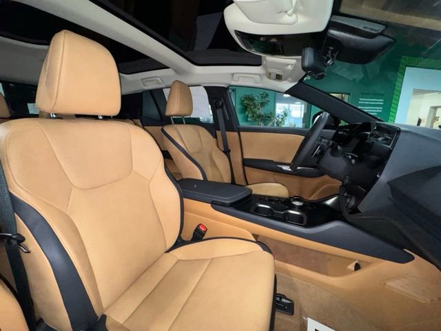 Used 2024 Lexus RZ 450e Premium image 14