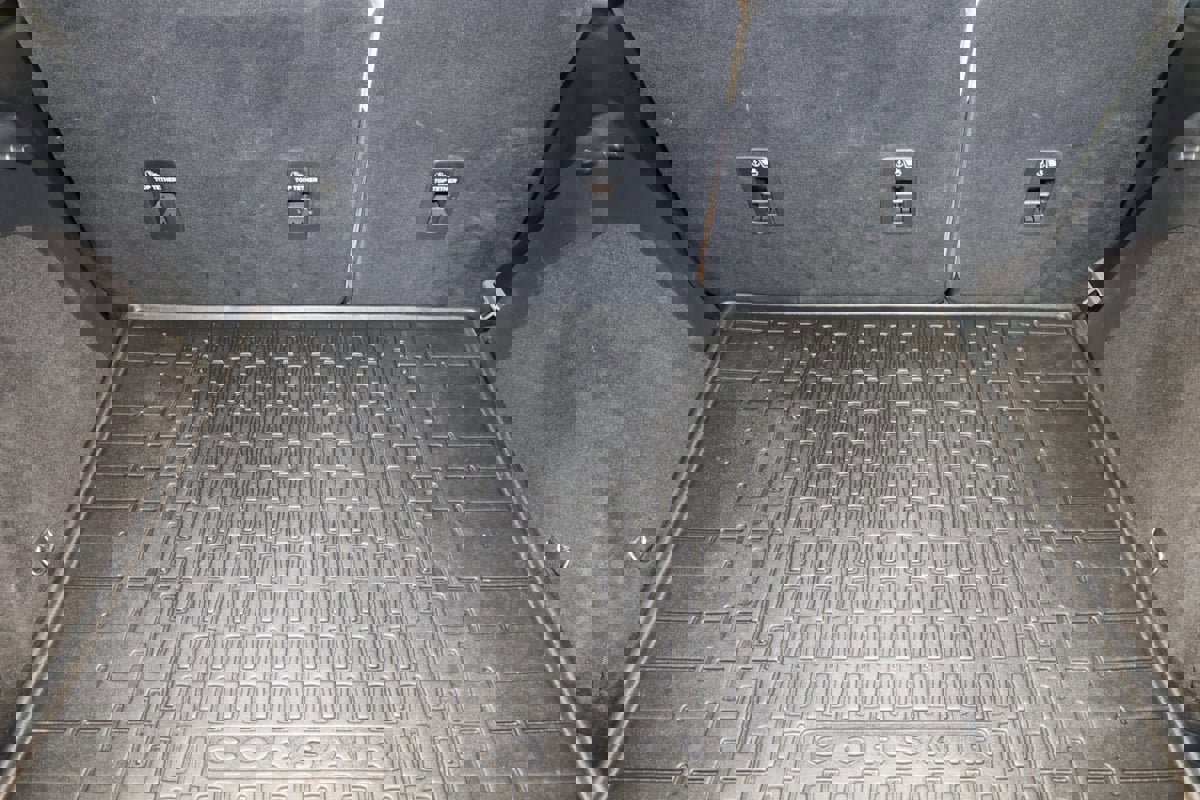 Used 2020 Lincoln Corsair Reserve w/ Equipment Group 201A image 17