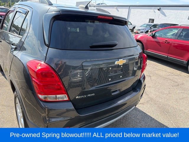 Used 2018 Chevrolet Trax LT w/ LT Convenience Package AWD/4WD image 5