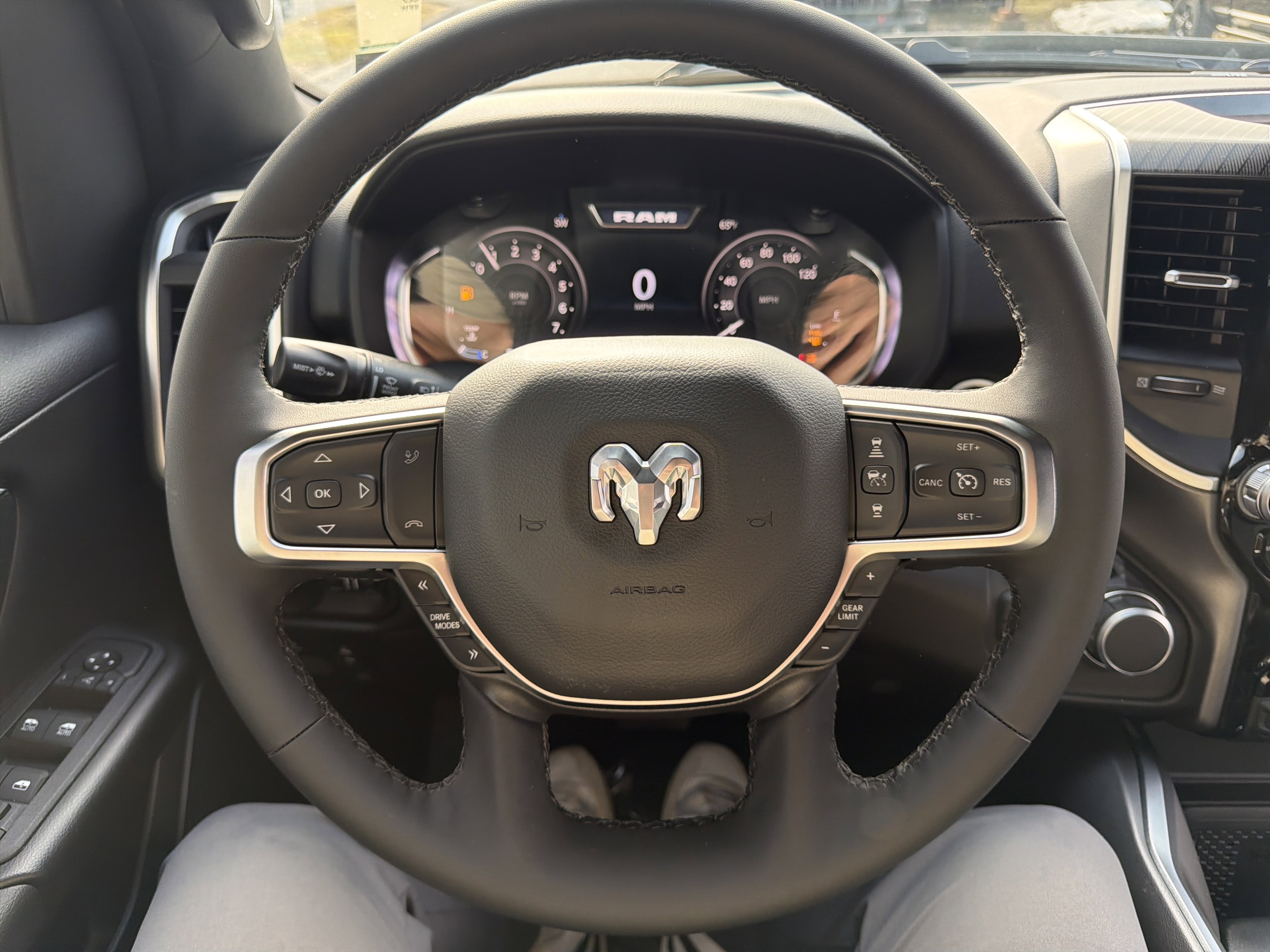 New 2026 RAM 1500 Big Horn AWD/4WD image 17