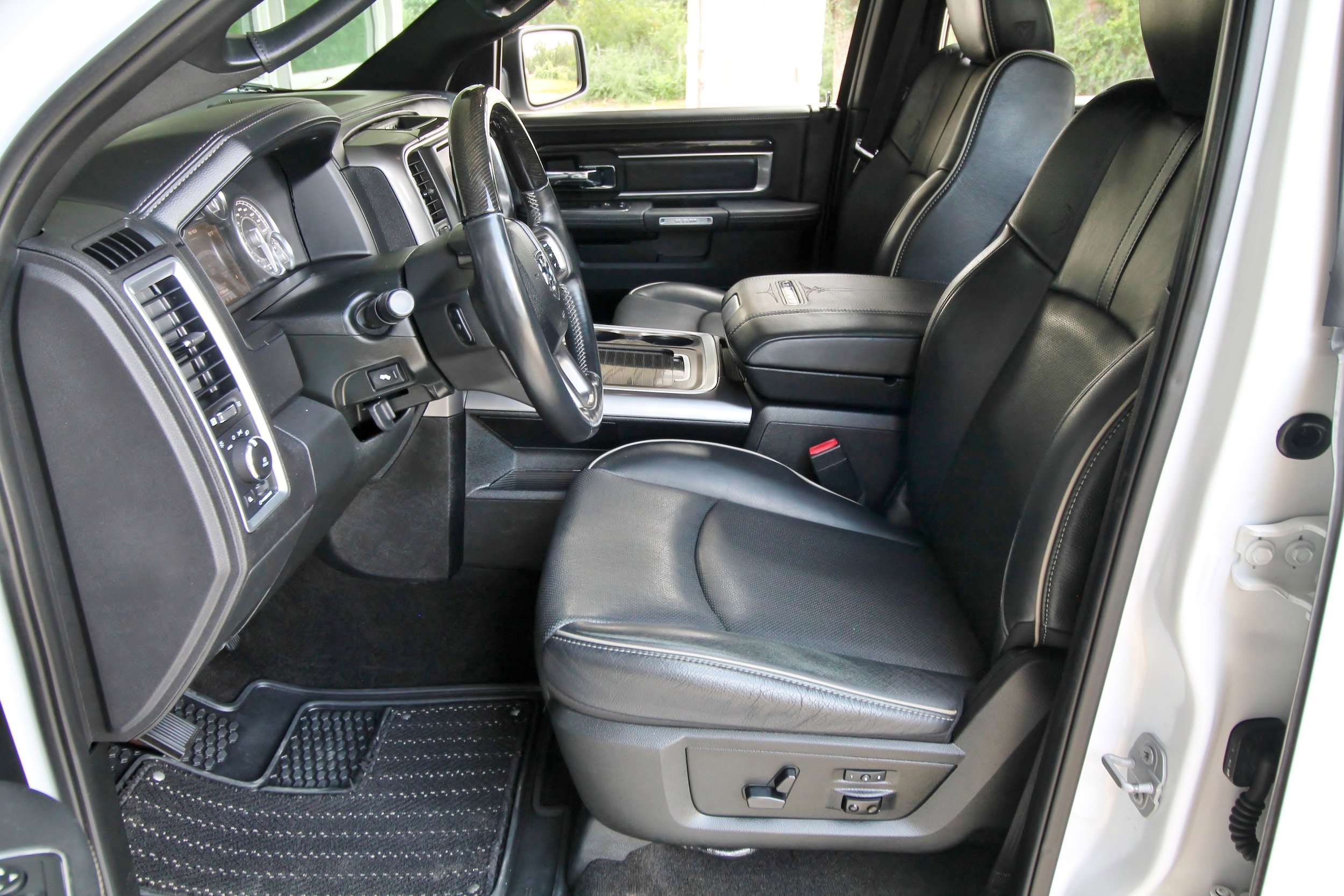 Used 2018 RAM 1500 Limited AWD/4WD image 21