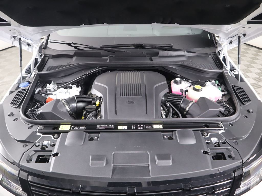 New 2025 Land Rover Range Rover Sport Dynamic SE image 31