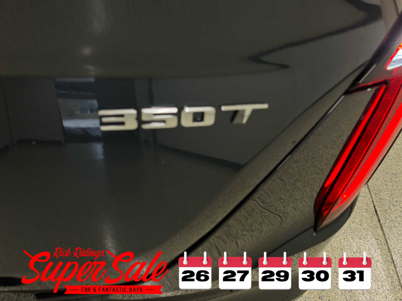 Used 2025 Cadillac CT4 Premium Luxury image 12