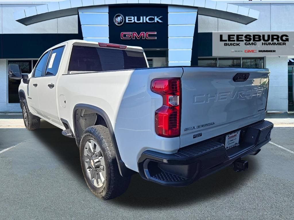 Used 2024 Chevrolet Silverado 2500 Custom w/ Custom Value Package AWD/4WD image 5