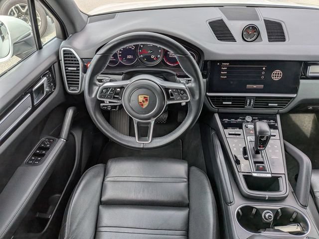 Used 2023 Porsche Cayenne Platinum Edition AWD/4WD image 14