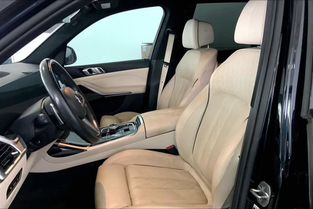 Used 2024 BMW X7 xDrive40i w/ M Sport Package AWD/4WD image 11