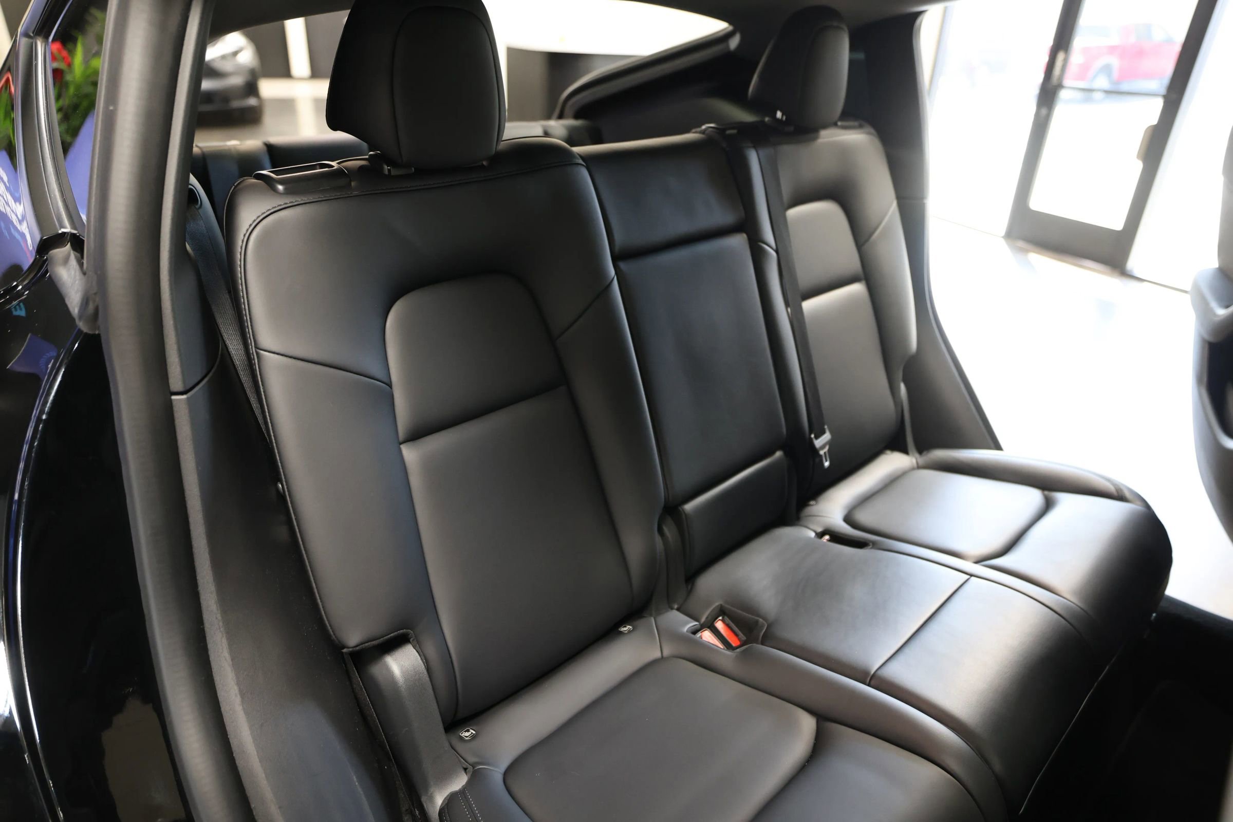 Used 2021 Tesla Model Y Long Range image 44