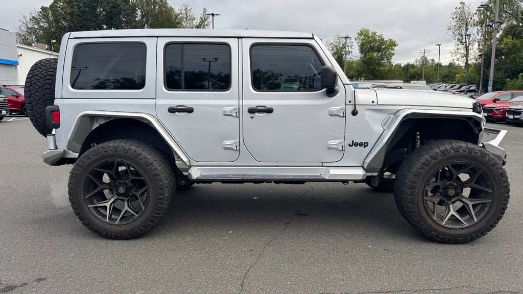 Used 2022 Jeep Wrangler Unlimited Sport w/ Sun And Sound Package AWD/4WD image 8
