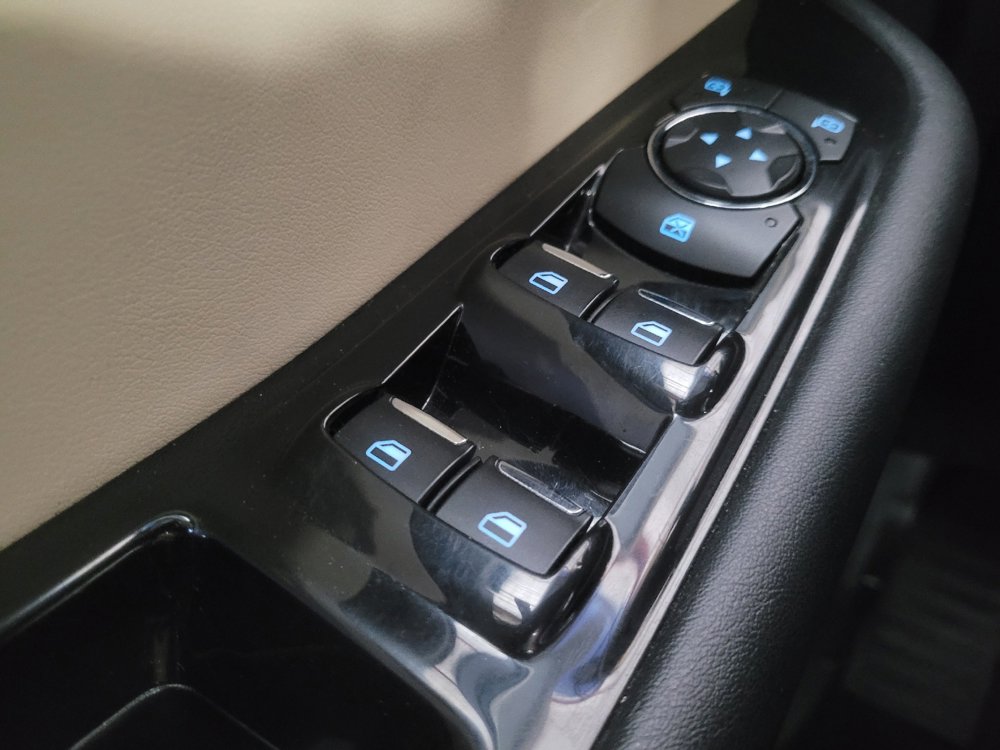 Used 2019 Ford Edge SEL w/ Equipment Group 201A FWD image 27