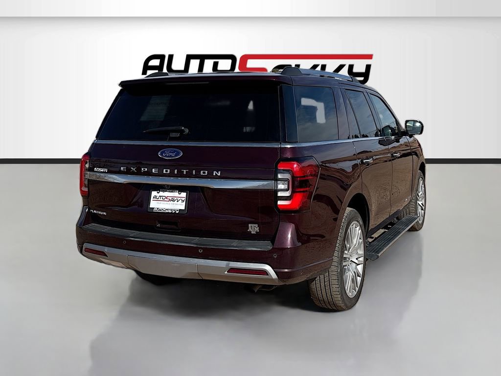 Used 2024 Ford Expedition Platinum AWD/4WD image 7