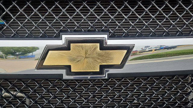Used 2024 Chevrolet Express 2500 w/ Driver Convenience Package RWD image 28