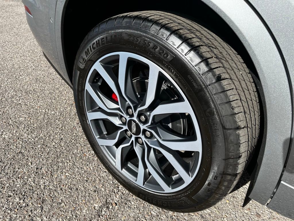 Used 2024 Cadillac XT6 Sport w/ Technology Package image 12