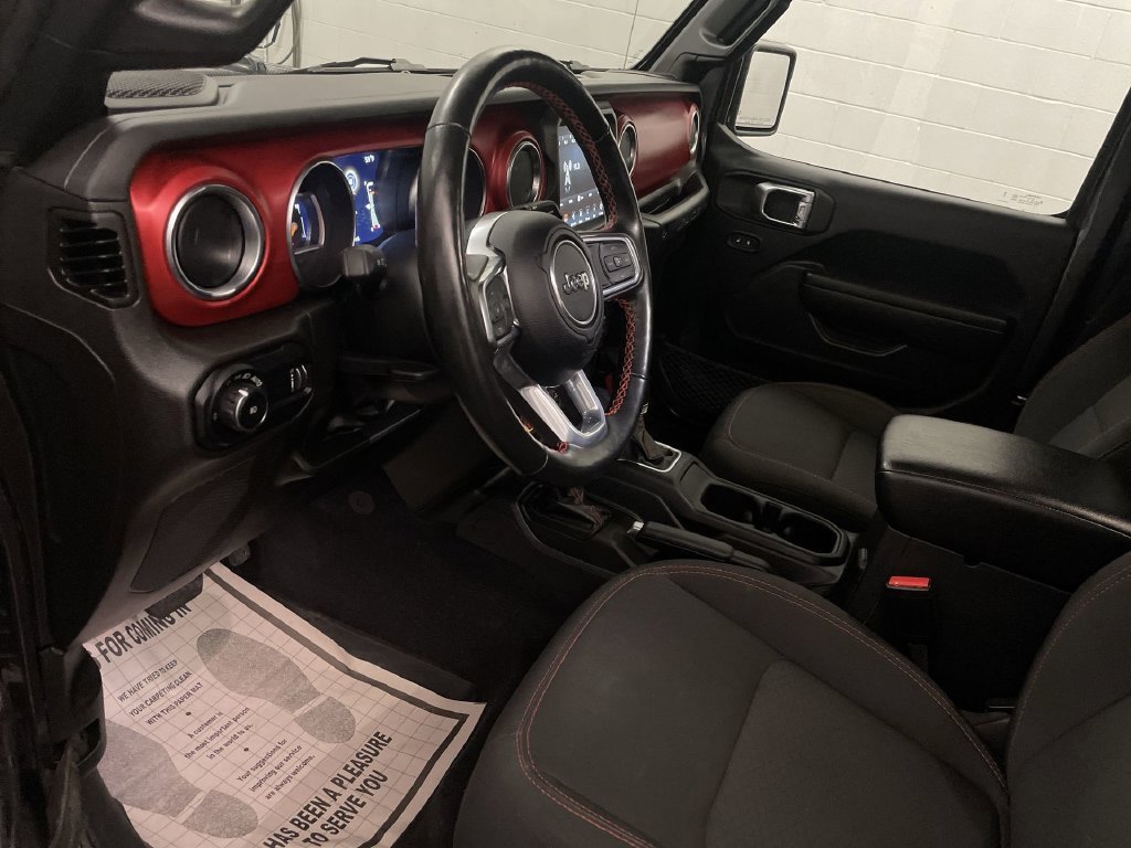 Used 2023 Jeep Wrangler Rubicon w/ Cold Weather Group AWD/4WD image 5