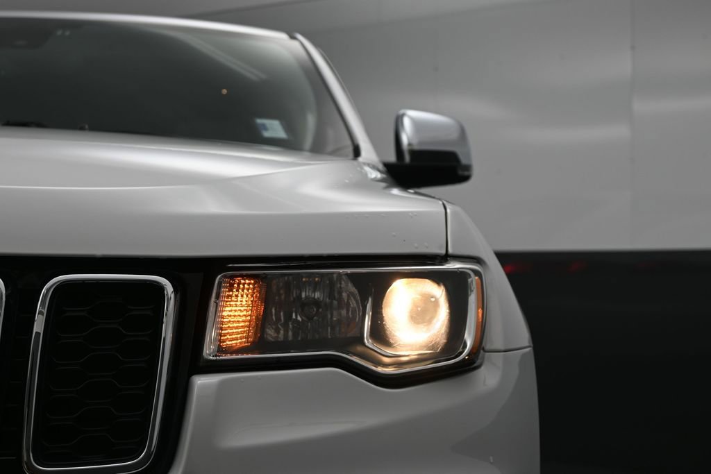 Used 2020 Jeep Grand Cherokee Limited w/ Trailer Tow Group IV RWD image 11