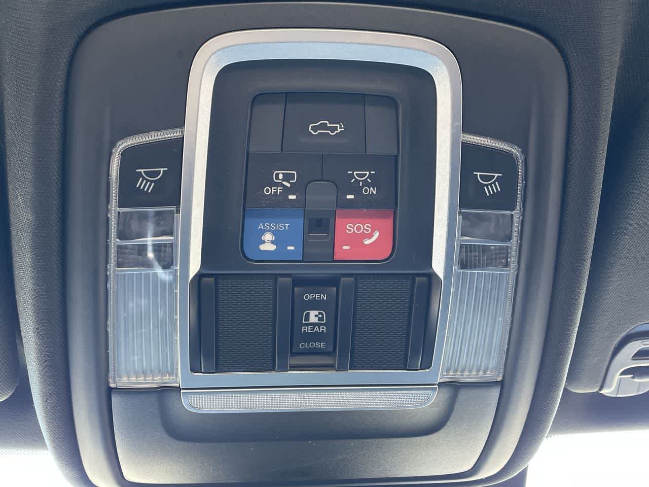 Used 2021 RAM 1500 Laramie AWD/4WD image 31