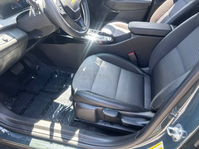 Used 2025 Chevrolet Trax LT FWD image 8
