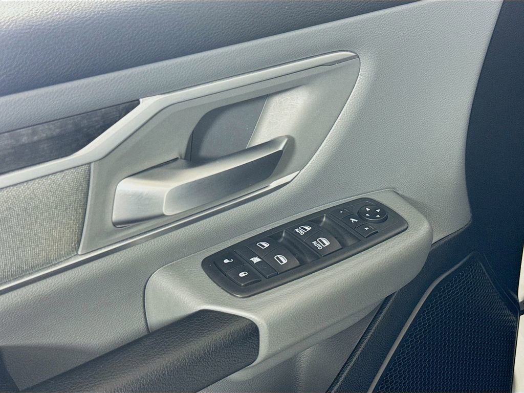 Used 2021 RAM 1500 Big Horn image 17