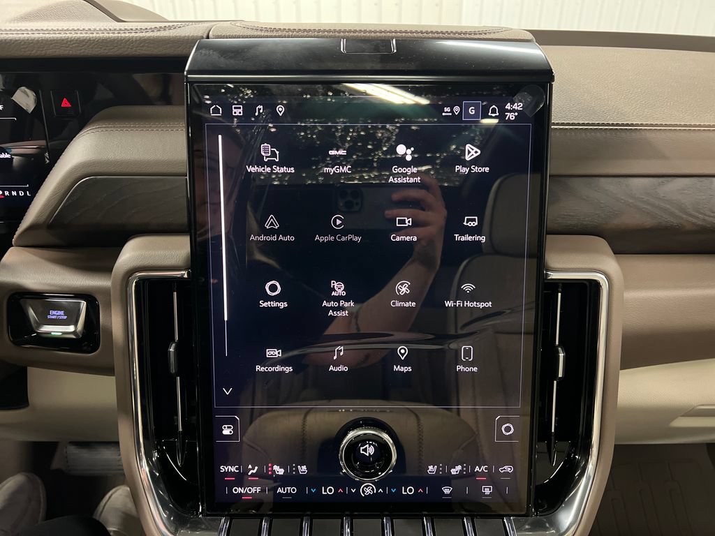 New 2026 GMC Yukon XL Denali w/ Denali Reserve Package AWD/4WD image 22