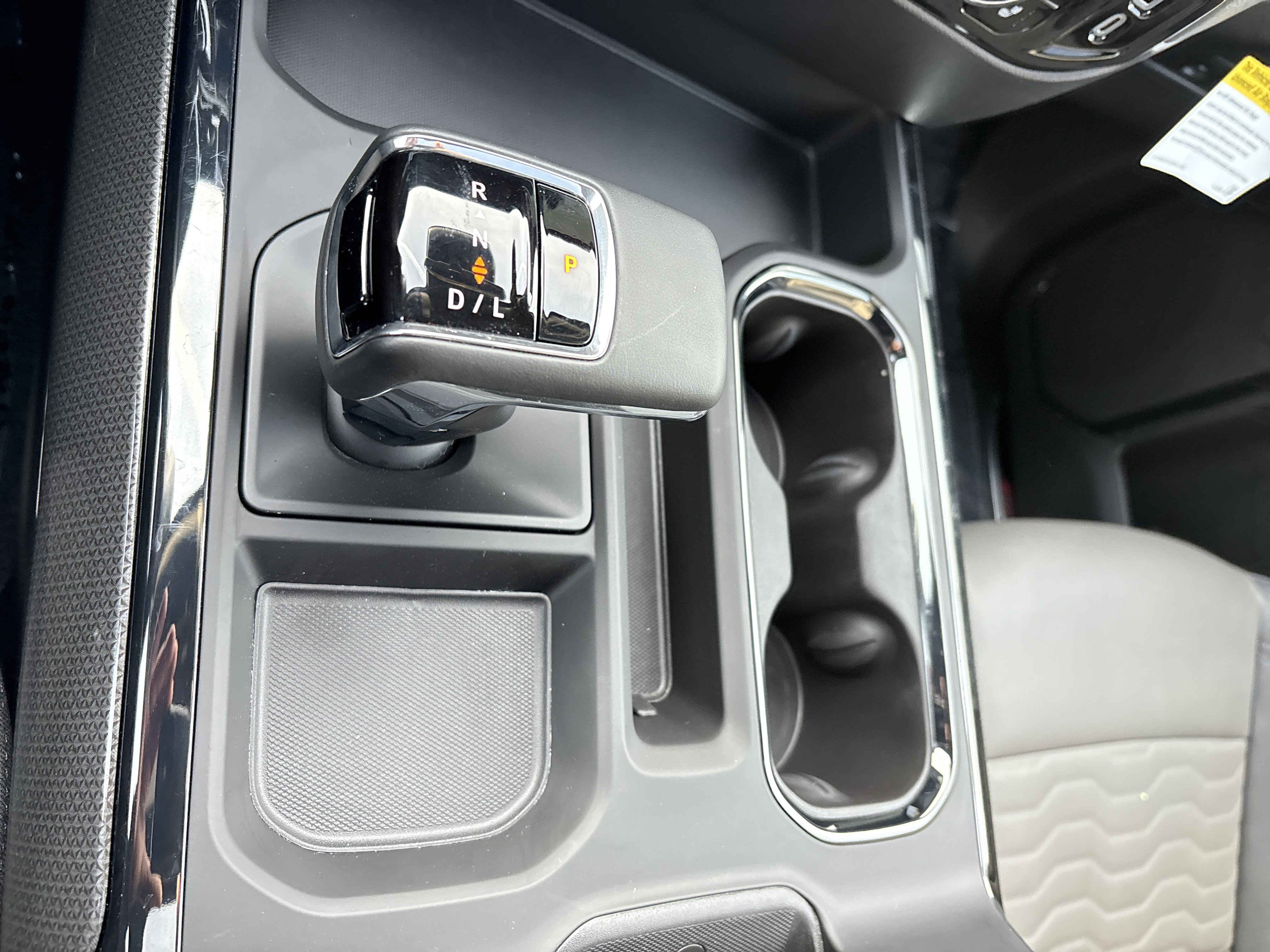 Used 2025 Chevrolet Silverado 1500 ZR2 w/ Technology Package AWD/4WD image 31