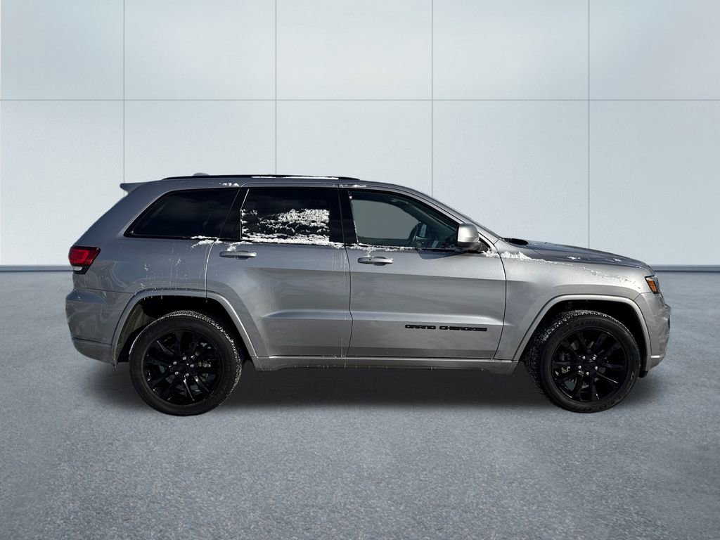 Certified 2021 Jeep Grand Cherokee Laredo X image 5