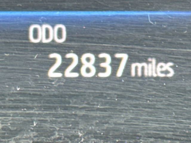 Used 2024 Toyota Highlander XLE FWD image 34