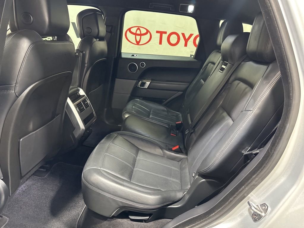 Used 2020 Land Rover Range Rover Sport HSE image 18