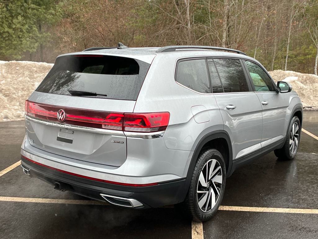 Used 2025 Volkswagen Atlas SE image 5