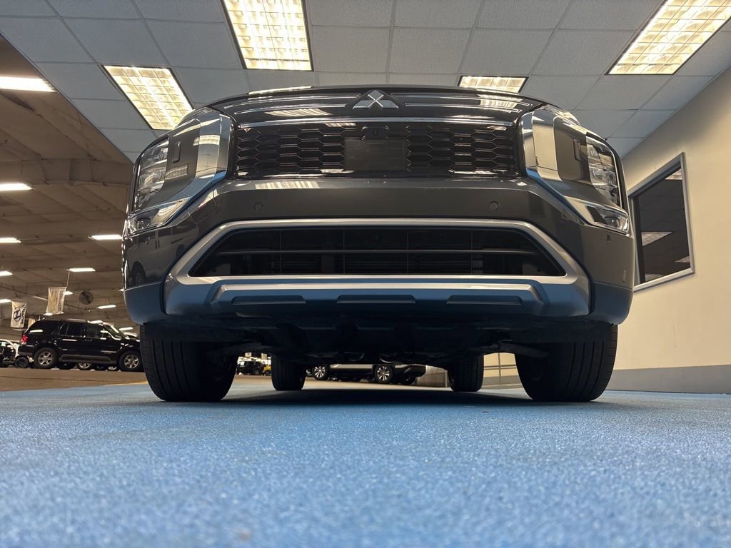 Used 2025 Mitsubishi Outlander SEL image 16