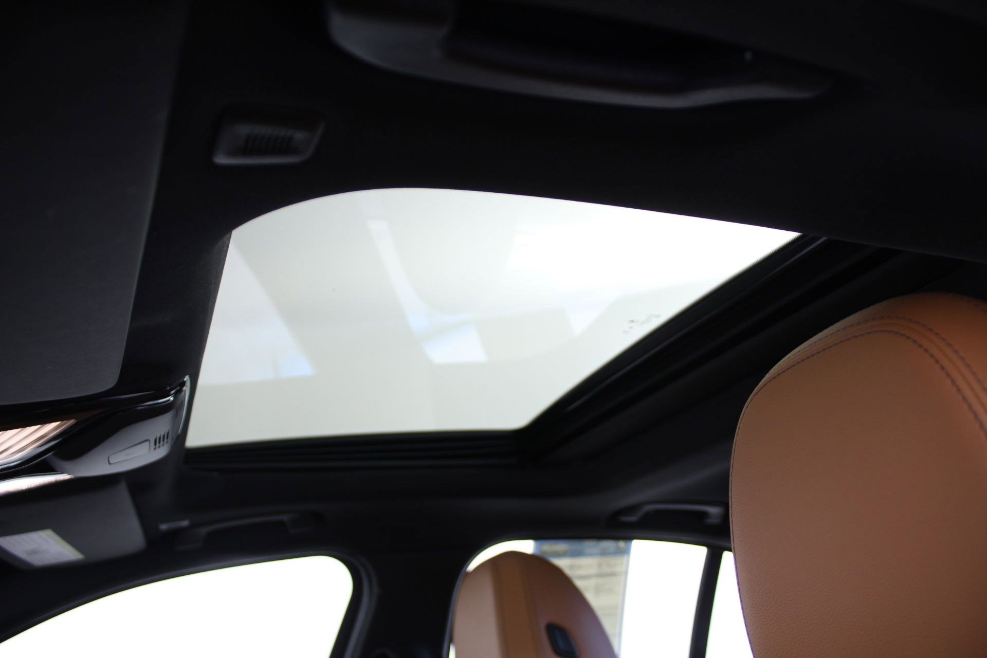 Certified 2025 BMW 330i xDrive Sedan image 14