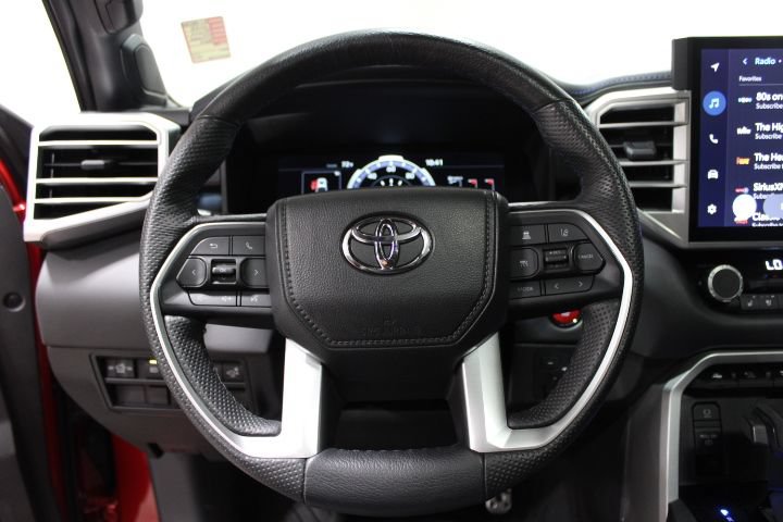 Used 2025 Toyota Tundra Platinum w/ TRD Off-Road Package AWD/4WD image 40